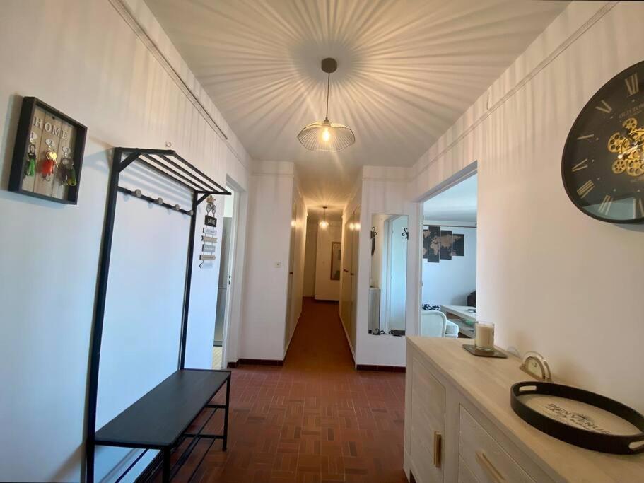 Le Buffel - Appartement 4 Chambres, Parking, Wi-Fi, Tram - 8Pers Montpellier Kültér fotó